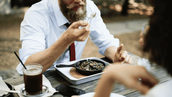 Manger sainement au travail, c’est possible