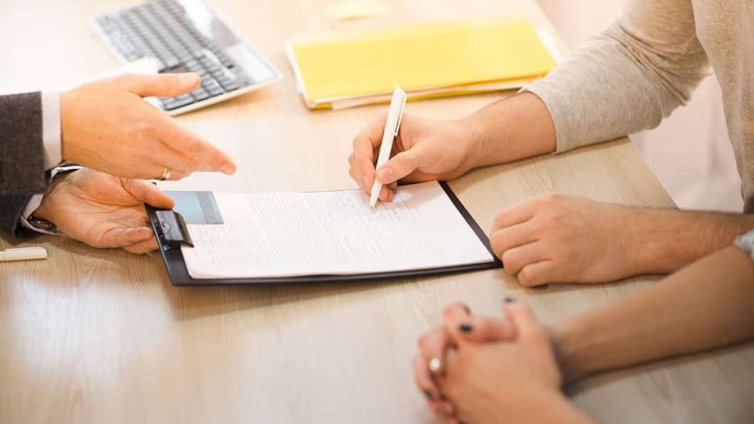 A savoir avant de signer son contrat de travail