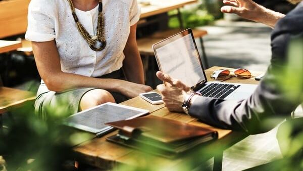 Networking : comment briller lors d’un événement professionnel ?